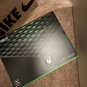 Meet your Posher, Luis